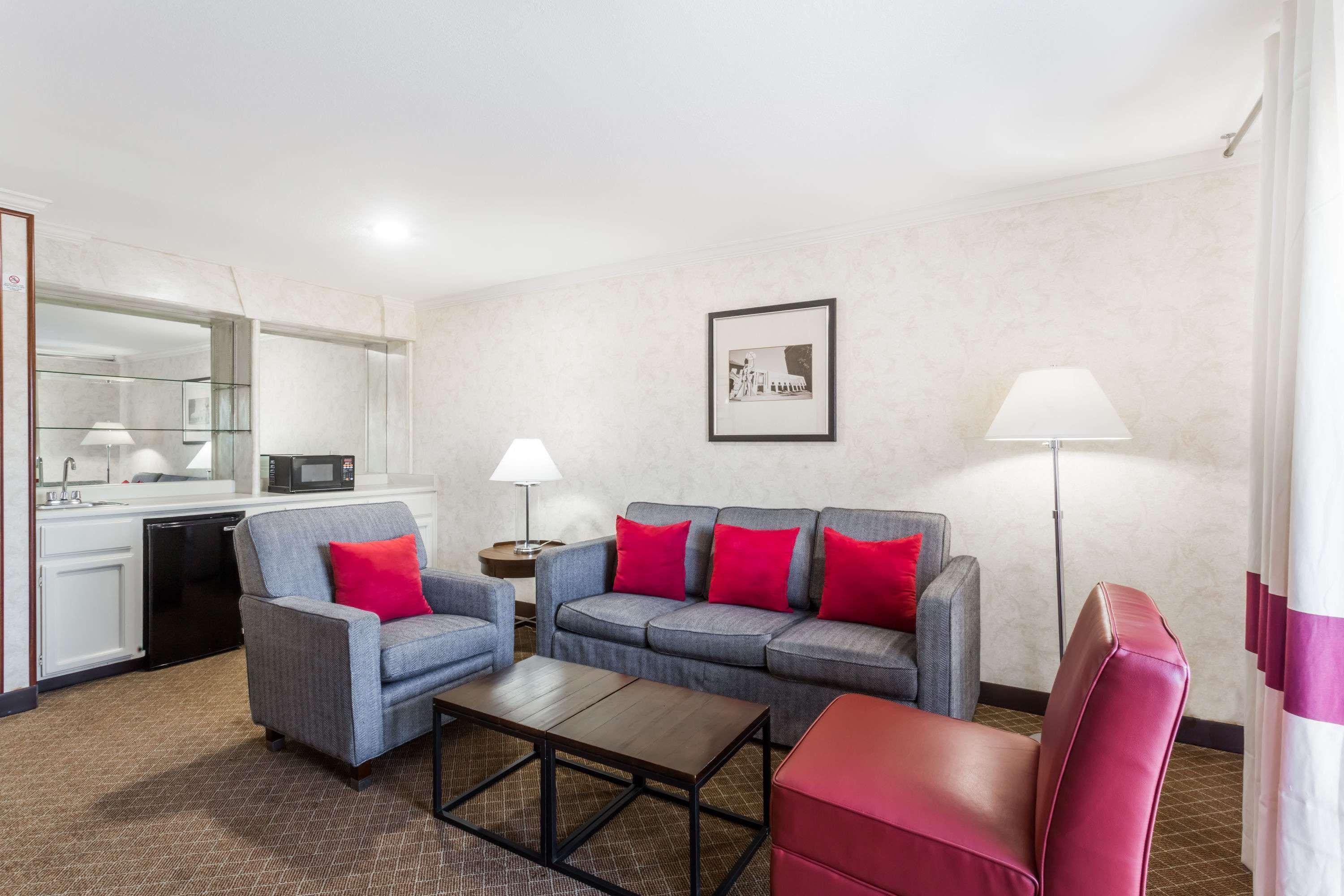 Wyndham Garden Silicon Valley Сан-Хосе Экстерьер фото